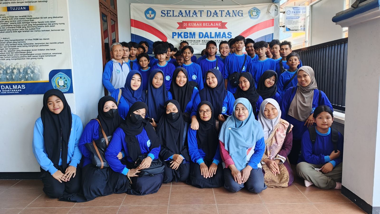 Kegiatan Praktek Pembuatan Telur Asin di PKBM Dalmas Lawang: Belajar Kreatif dan Bernilai Ekonomi